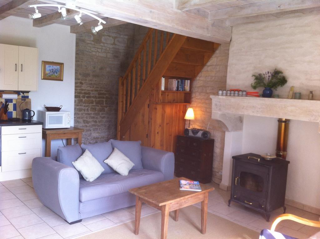 La Petite Maison Crezieres Стая снимка