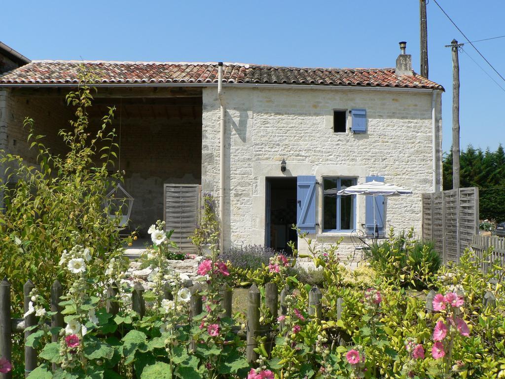 La Petite Maison Crezieres Стая снимка